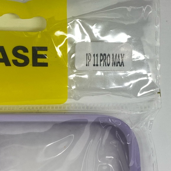 NEW LIGHT PURPLE SILICONE PHONE CASE FOR iPHONE 11 PRO MAX - Picture 5 of 5